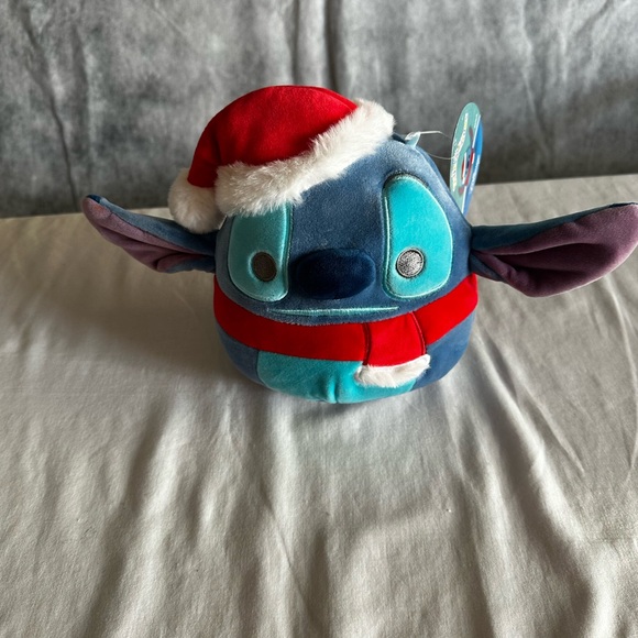SQUISHMALLOW DISNEY’S LILO & STITCH SANTA CLAUS STITCH SZ 6.5” - Picture 14 of 15